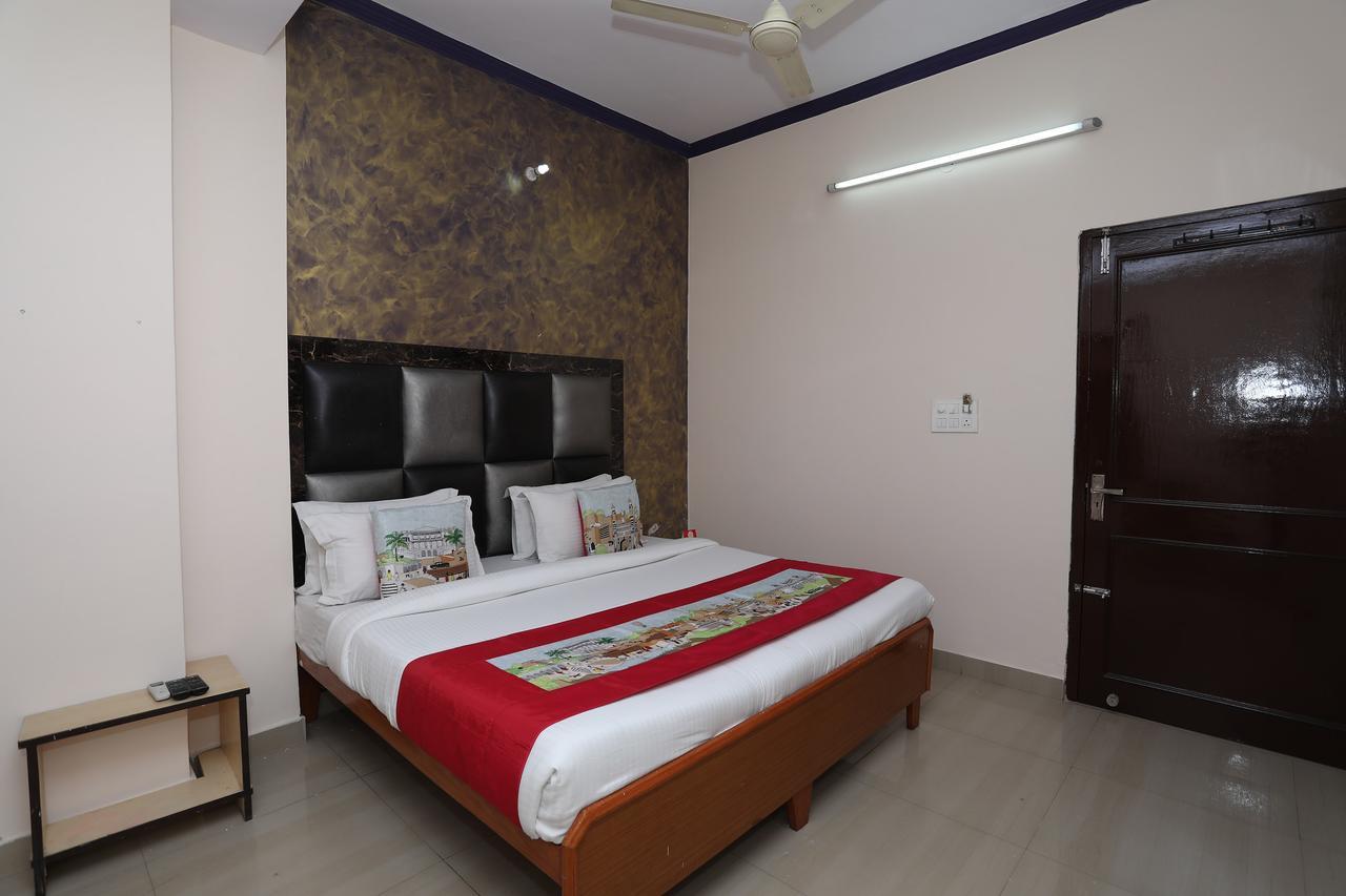 Hotel Deepak Jaipur Exteriör bild
