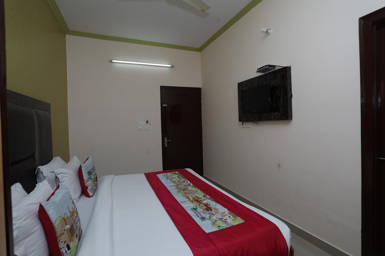 Hotel Deepak Jaipur Exteriör bild